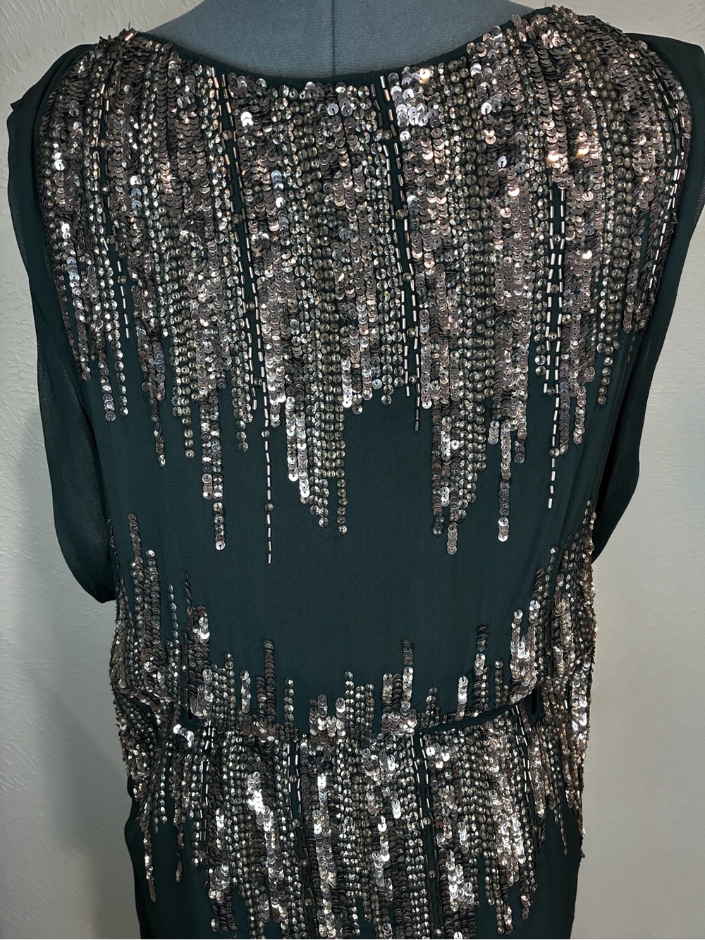 Women’s French Connection Green Sequin Dress - size 8 - Picture 16 of 16